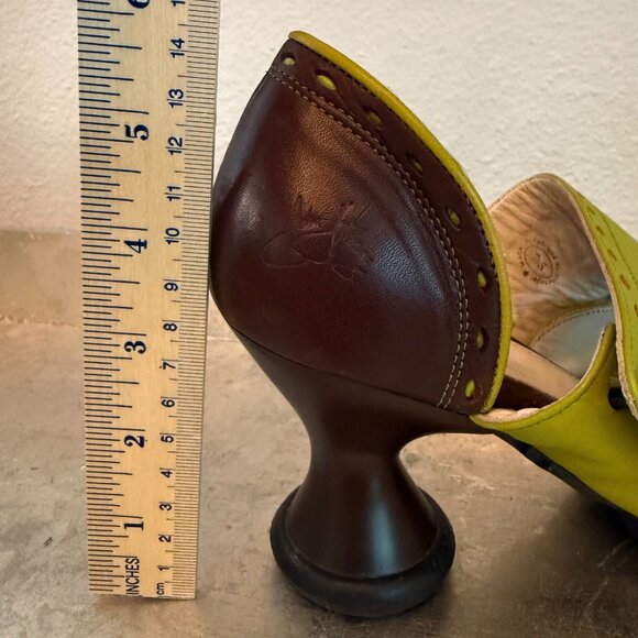 John Fluevog | Zaza | Mary Jane Pumps | 7.5 - Picture 6 of 10